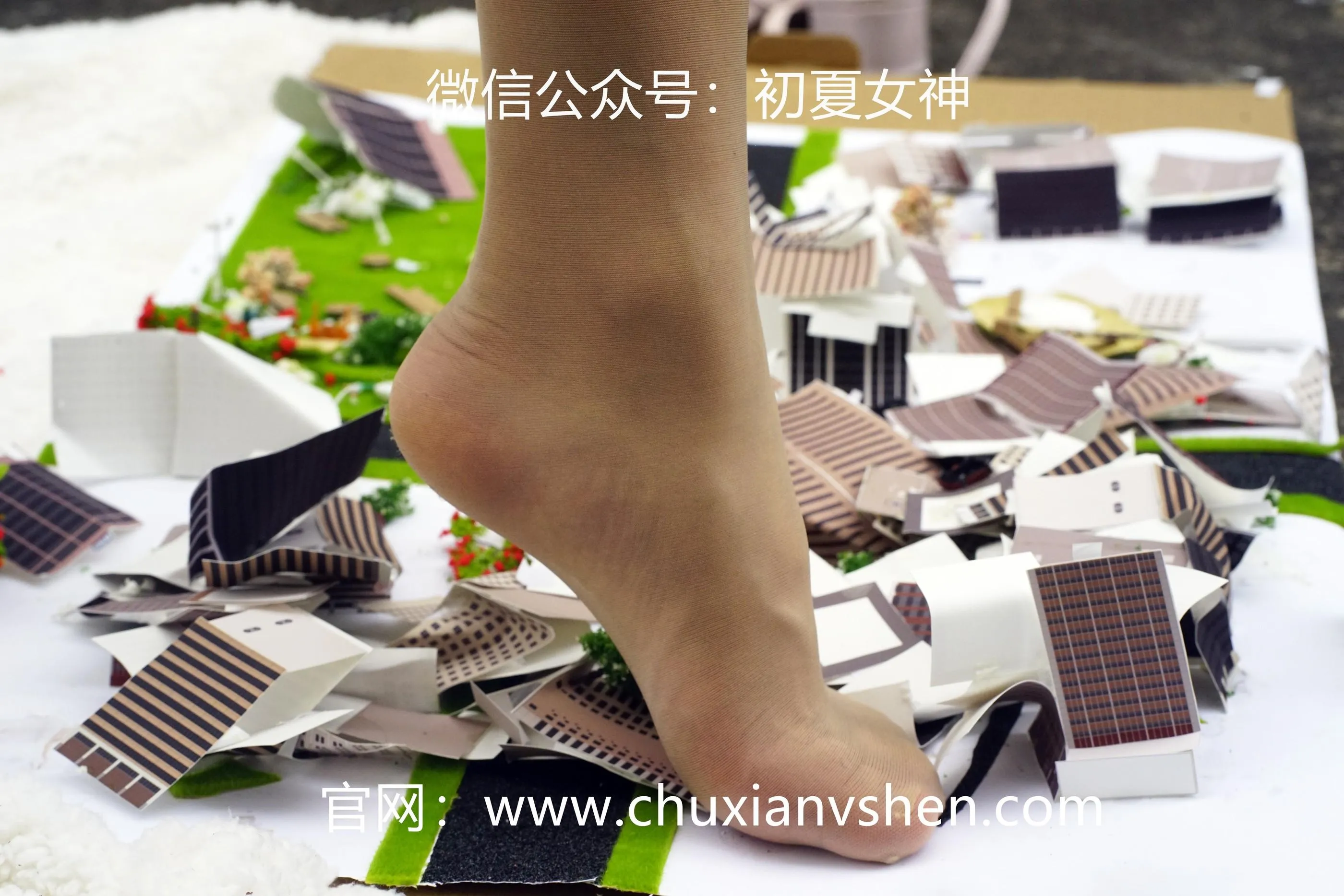 初夏女神 NO.036 点点 误入小人国 [110P]插图3